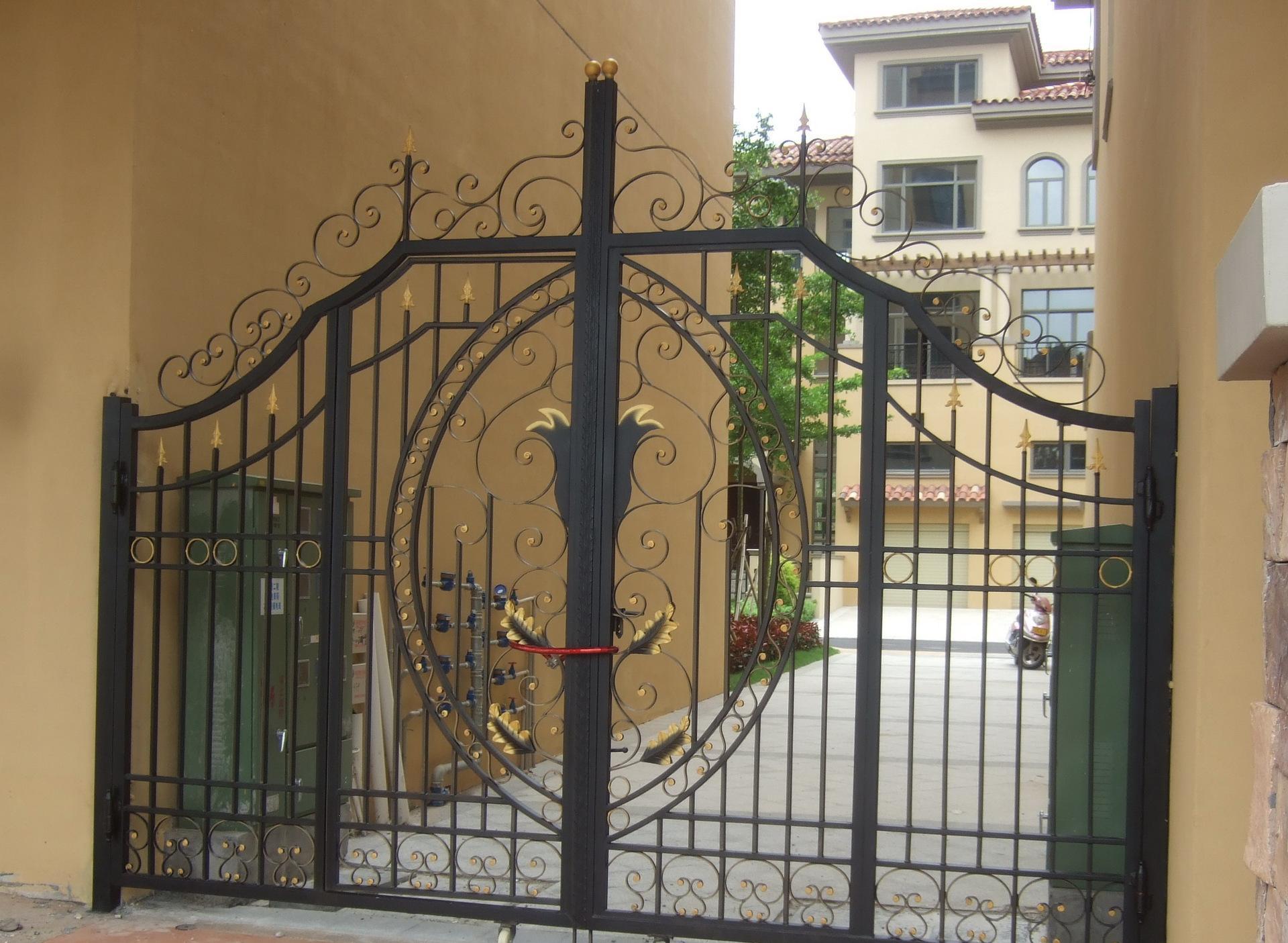 鋁藝大門安裝實例1